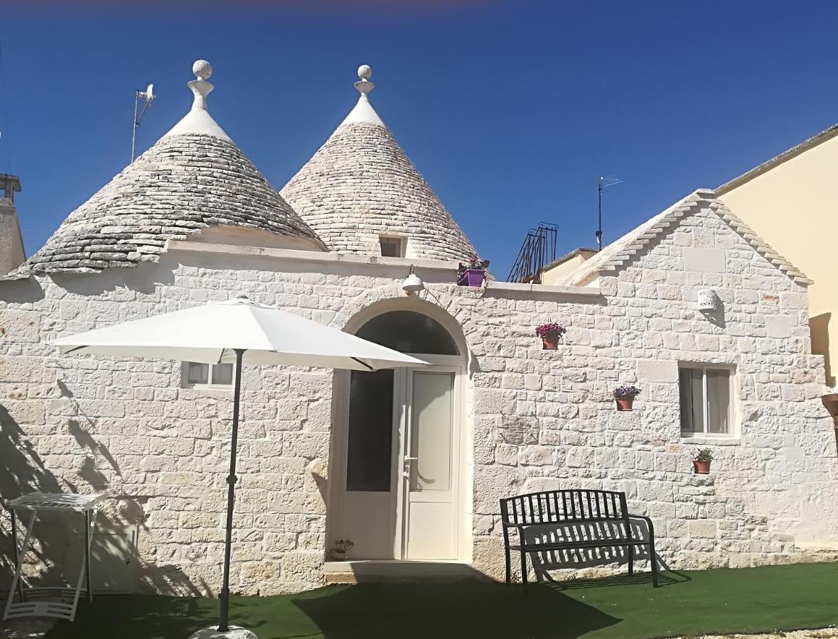 ロコロトンド Trulli Manuela 1ヴィラ エクステリア 写真